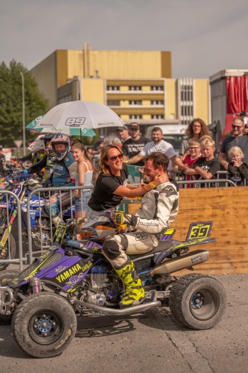 Last fällt von den Schultern