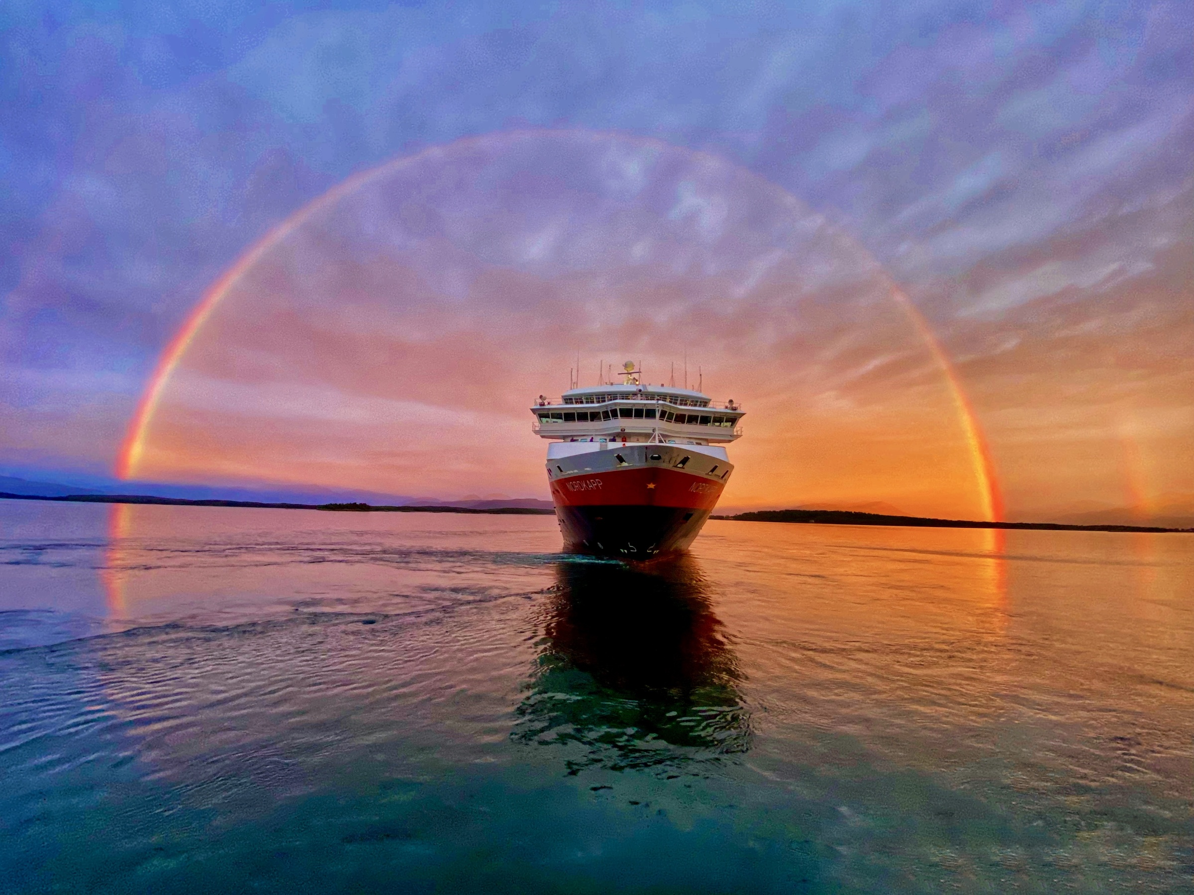 Mitternachtsregenbogen
